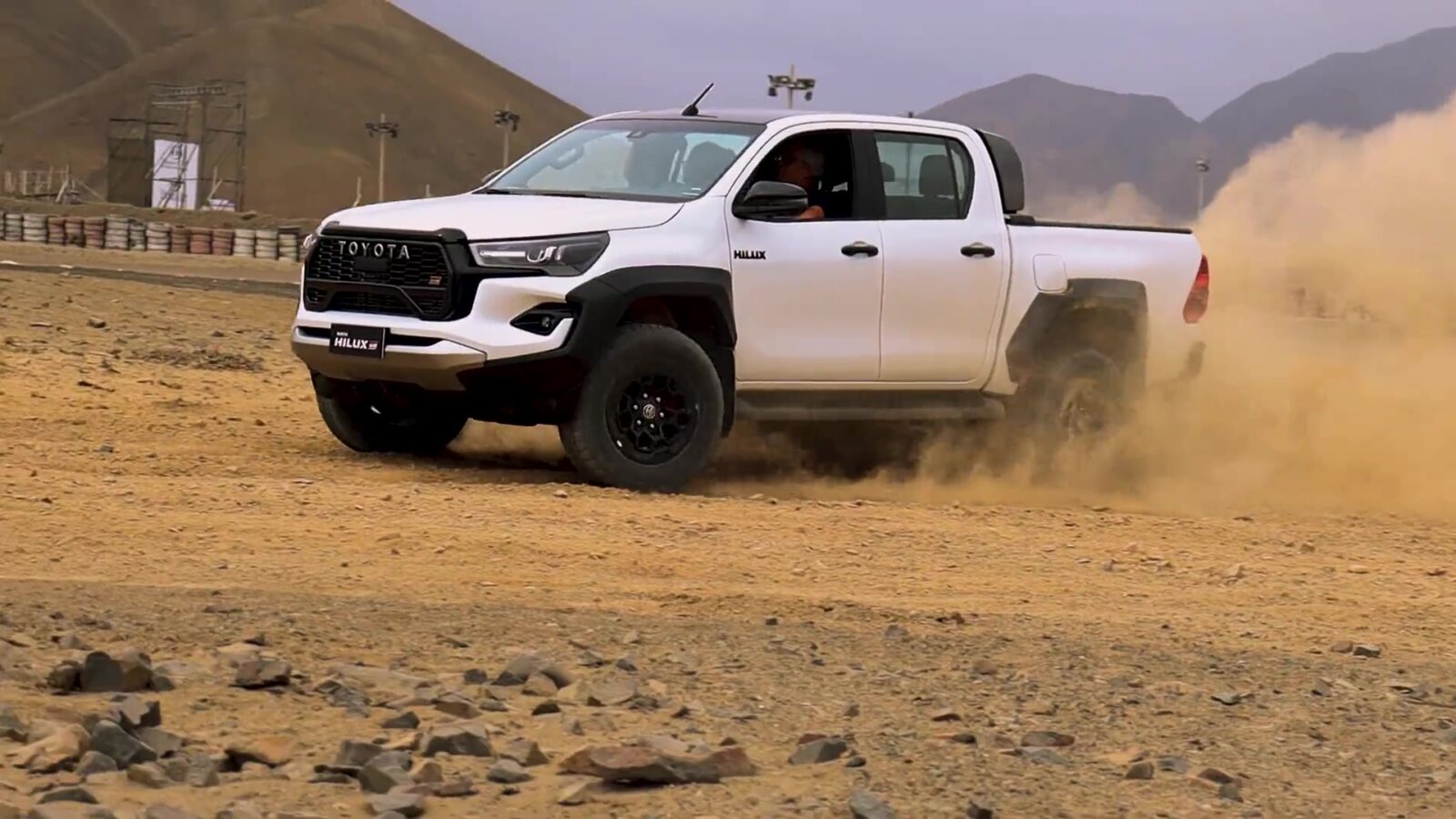 Toyota Hilux 2.8 SRV 4×4